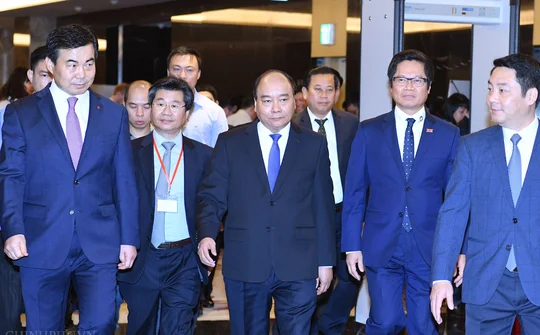 Thủ tướng dự Diễn đàn doanh nghiệp về xu thế chuyển dịch thương mại toàn cầu