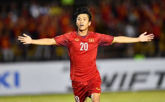 Phan Văn Đức lọt top 5 nhân vật xuất sắc nhất bán kết lượt đi AFF Cup 2018
