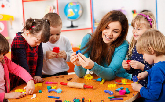 Chủ cơ sở mầm non có được trực tiếp đứng lớp?