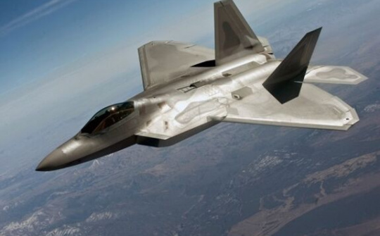 Vị thế của 'vua bầu trời' F-22 Raptor bị đe dọa