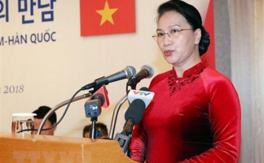 Chủ tịch Quốc hội gặp gỡ nhân sĩ hữu nghị Việt Nam - Hàn Quốc