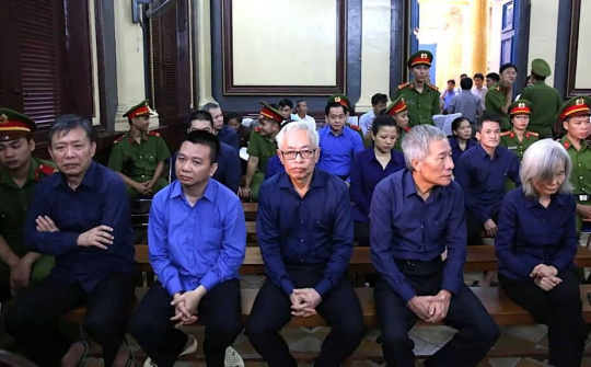 Xét xử 'đại án' Ngân hàng Đông Á: Đề nghị tuyên phạt Vũ 'nhôm' 23 – 25 năm tù