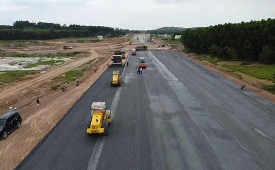 Giám đốc Ban QLDA Thăng Long xin nghỉ hưu trước tuổi