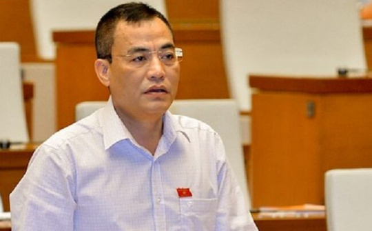 Đất vàng bị dìm giá thấp để doanh nghiệp thâu tóm