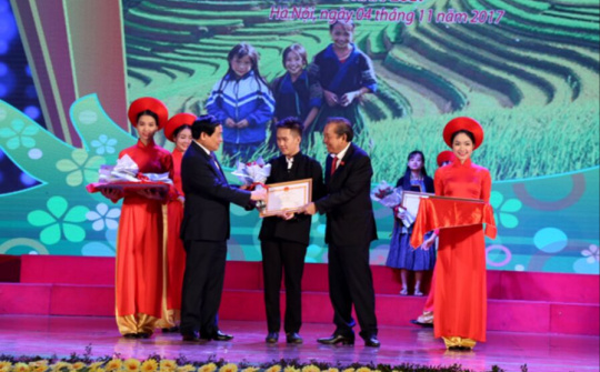 Học sinh dân tộc và miền núi tiêu biểu góp phần làm giàu thêm nguyên khí quốc gia