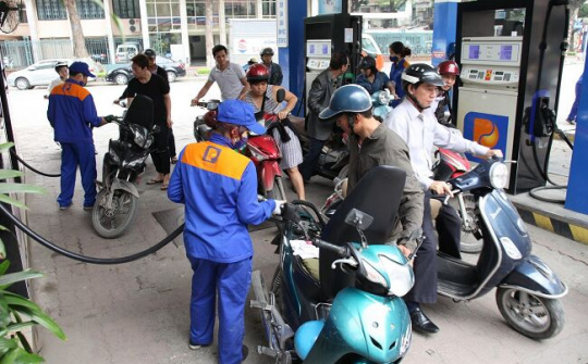 Xăng, dầu đồng loạt tăng giá