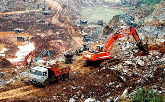 TKV lên tiếng vụ 80% quặng Việt Nam xuất sang Trung Quốc giá rẻ