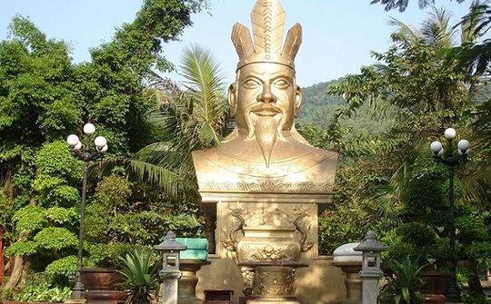 Kiểm soát việc xây dựng tượng đài Quốc tổ Hùng Vương
