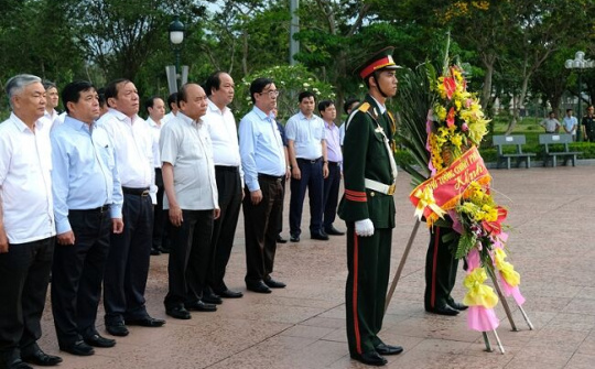 Thủ tướng làm việc với lãnh đạo tỉnh Quảng Trị