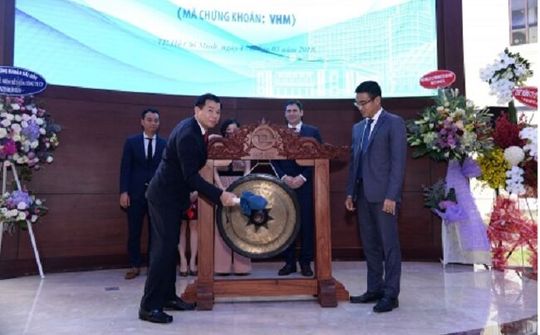 Vinhomes chính thức niêm yết 2,68 tỷ cổ phiếu mã VHM