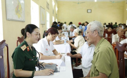 Tự hào vị nữ tướng ngành y