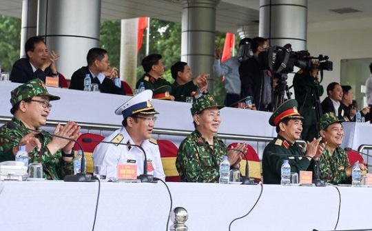 Chủ tịch nước Trần Đại Quang thăm, làm việc với Bộ Quốc phòng