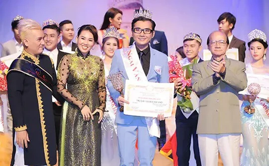 Á Vương Ký Quốc Đạt: Chàng bác sỹ tài năng  và đam mê nghệ thuật