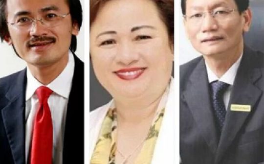 Nhiều chủ ngân hàng rời ghế nóng
