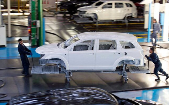 Xe Nhật, xe Đức hưởng thuế 0%: Ô tô hạng sang giảm giá mạnh