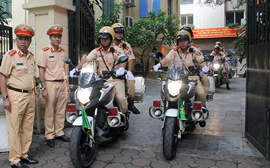 Hà Nội huy động 100 cảnh sát giao thông vào Đà Nẵng phục vụ APEC