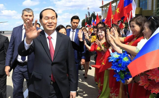 Chủ tịch nước bắt đầu chuyến thăm chính thức Liên bang Nga