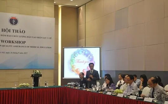 Phó Thủ tướng Vũ Đức Đam dự Hội thảo về nhân lực ngành y tế