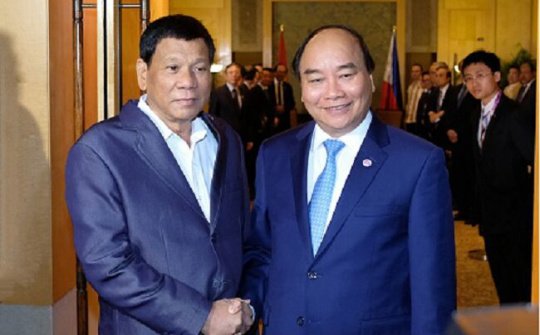 Thủ tướng Nguyễn Xuân Phúc tiếp xúc song phương Tổng thống Philippines