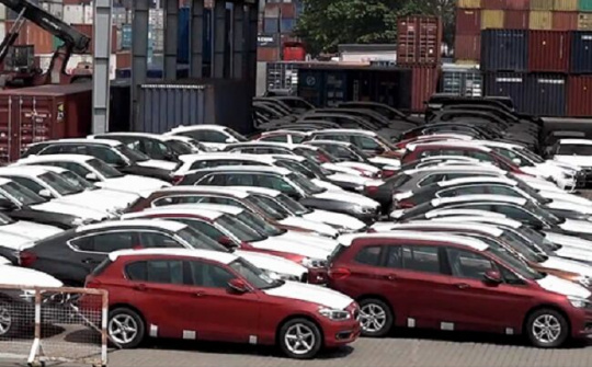 Việt Nam nhập hơn nửa triệu ôtô trong 7 năm