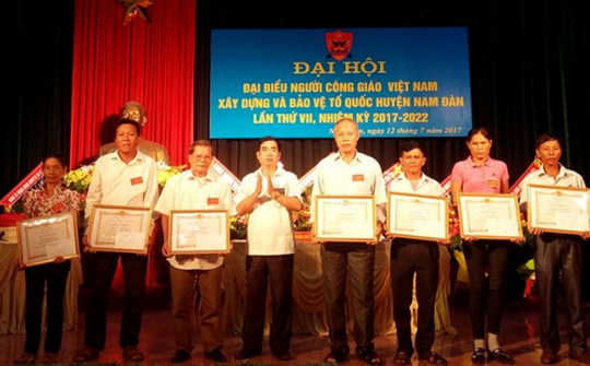 Đồng bào công giáo Nam Đàn với phong trào  thi đua yêu nước