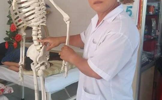 Lương y Phạm Văn Nhường chữa thoát vị đĩa đệm bằng kỹ thuật cao