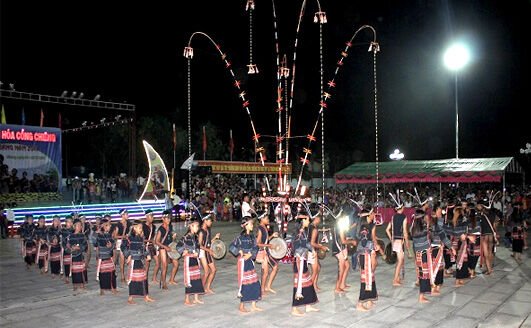 Mãn nhãn với màn múa cồng chiêng của người Banar tại Gia Lai