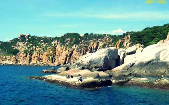 Bình yên giữa “đảo đá” Cù Lao Câu