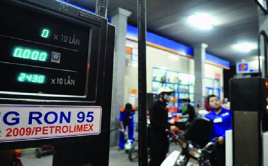 Bộ Công Thương vẫn chưa điều hành giá xăng RON 95