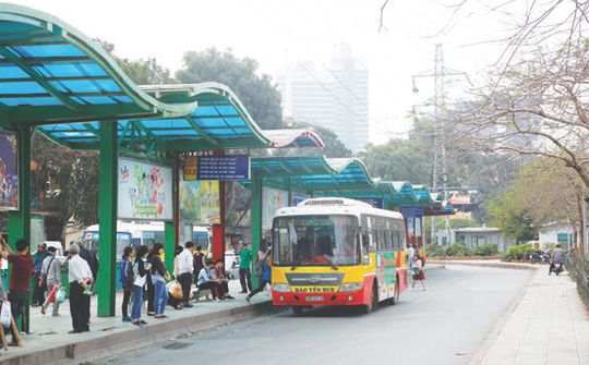 Hệ thống điểm dừng, nhà chờ xe buýt của Hà Nội: Đầu tư đồng bộ mới tạo hiệu quả