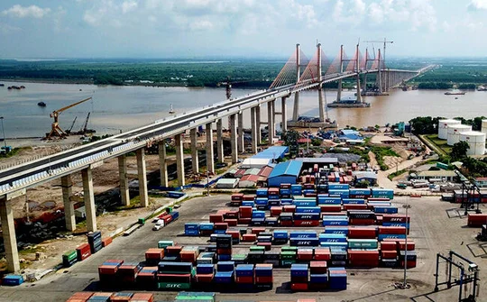 Cầu Bạch Đằng:  Góp phần phát triển kinh tế - xã hội  Quảng Ninh, Hải Phòng và duyên hải Bắc Bộ