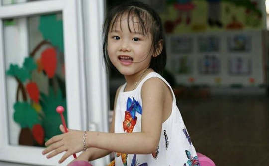 Bé 7 tuổi hiến giác mạc: Nước mắt không ngừng rơi