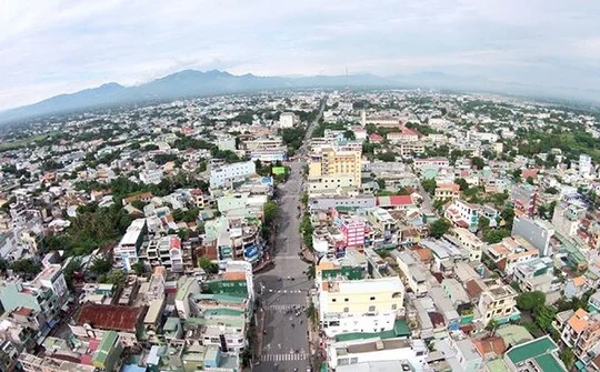 Quảng Ngãi đẩy mạnh đầu tư kết cấu hạ tầng