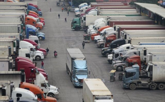 Mỗi ngày, xuất khẩu hơn 4.000 tấn nông sản qua cửa khẩu Tân Thanh