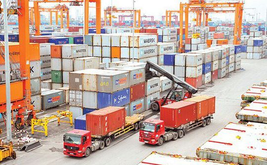 Áp lực và kỳ vọng xuất khẩu