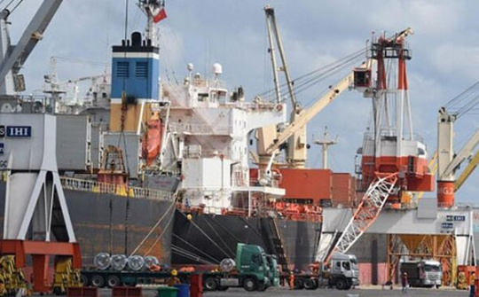 Doanh nghiệp bức xúc về hạ tầng logistics