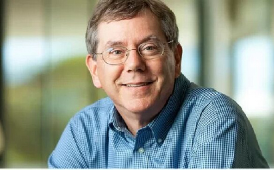 Apple chỉ có một nhân viên là tỷ phú