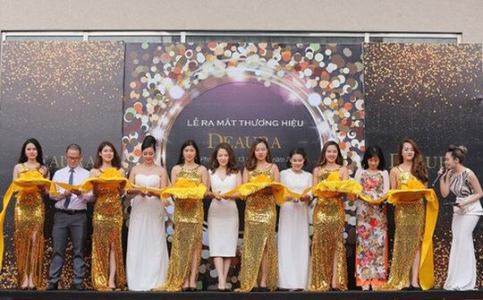 Mỹ phẩm Deaura – mang xu hướng làm đẹp thế giới cho phụ nữ Việt