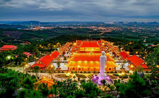 Ba Vàng mùa xuân xanh linh thiêng