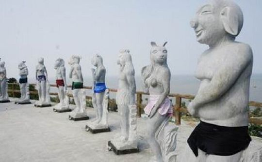 Chấn chỉnh việc trưng bày tượng phù hợp với văn hóa Việt Nam