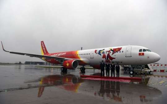Vietjet nhận bàn giao tàu bay mang biểu tượng 45 năm quan hệ Việt – Pháp