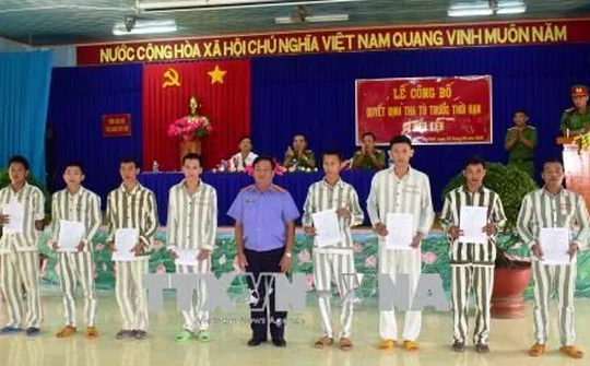 42 phạm nhân được tha tù trước thời hạn