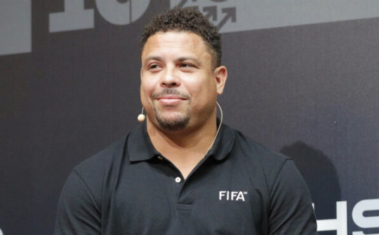 'Người ngoài hành tinh' Ronaldo nhập viện khẩn cấp vì bệnh nặng