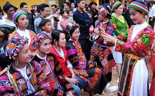 Ưu tiên nguồn lực hỗ trợ đồng bào dân tộc thiểu số phát triển