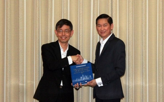 Ho Chi Minh City, Singapore to bolster ties in smart city building