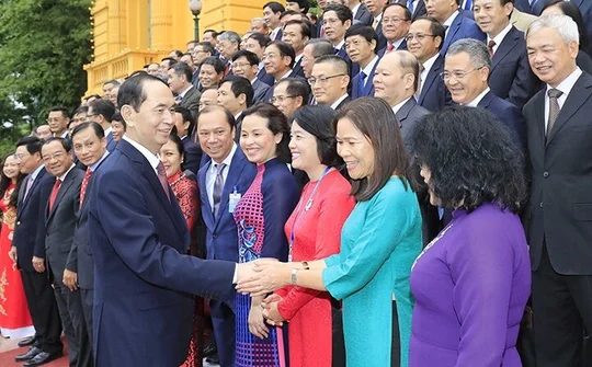 Chủ tịch nước Trần Đại Quang tiếp các trưởng cơ quan đại diện Việt Nam ở nước ngoài