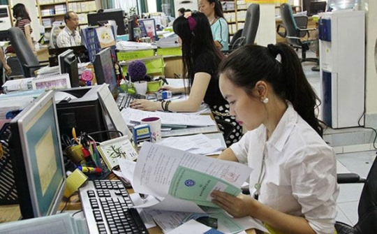 Nguy cơ bị phạt, tranh chấp quyền lợi vì cho người khác mượn hồ sơ BHXH