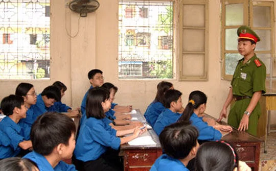 Phổ biến, giáo dục pháp luật trong nhà trường việc làm cần thiết