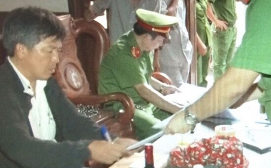 Bắt tạm giam đối tượng lừa đảo chiếm đoạt hàng chục tỷ đồng