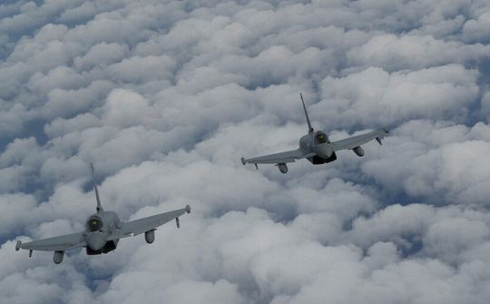 Nga nói gì về vụ Anh chặn 6 máy bay ném bom Su-24 trên Biển Đen?
